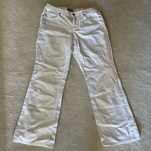 Liz Claiborne women white denim jeans 100% cotton but cut fit straight leg 12R